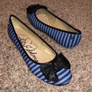 Libby Edelman feminine stripe flats w/bow